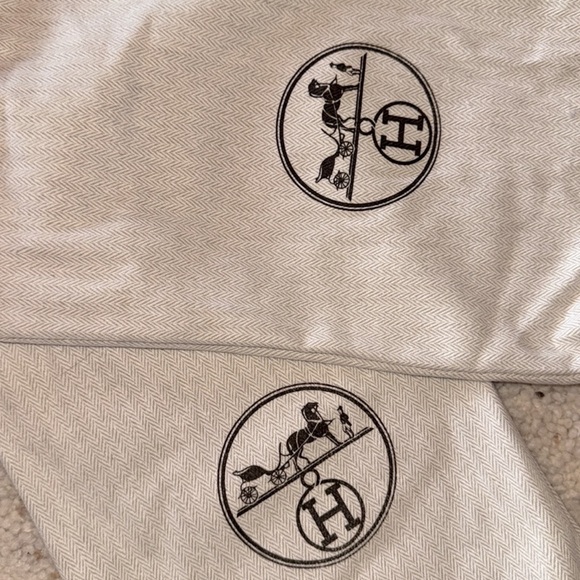Hermes Linen Like Bags To Protect Your Pieces/ Storage/Gift
$50 $50 - Picture 3 of 3